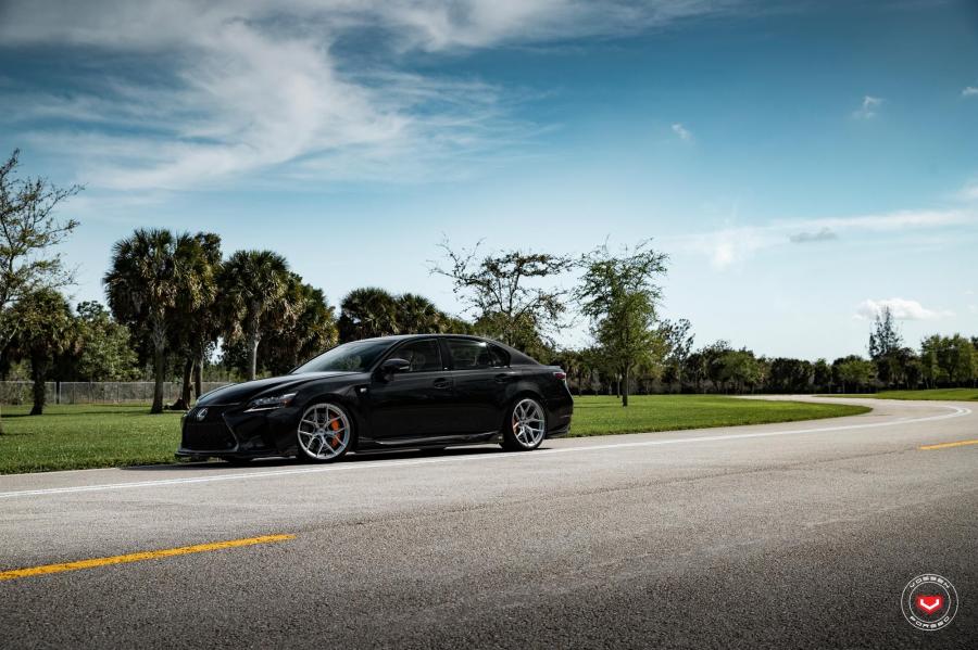  Lexus GS F on Vossen Wheels (S21-01) 2019 года  (фото 11 из 29)